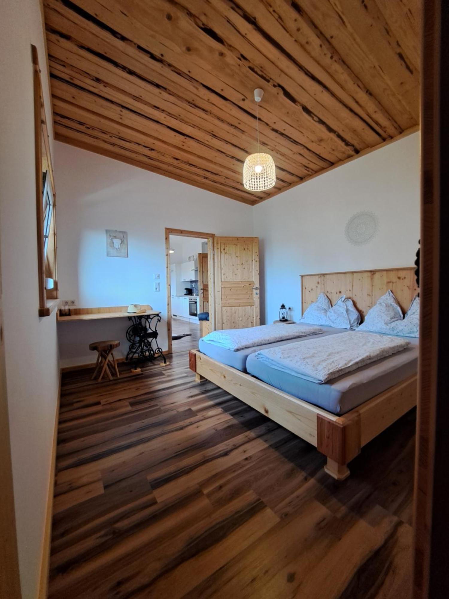 Kamp Erlebnisbauernhof Gutschi Ranch חדר תמונה